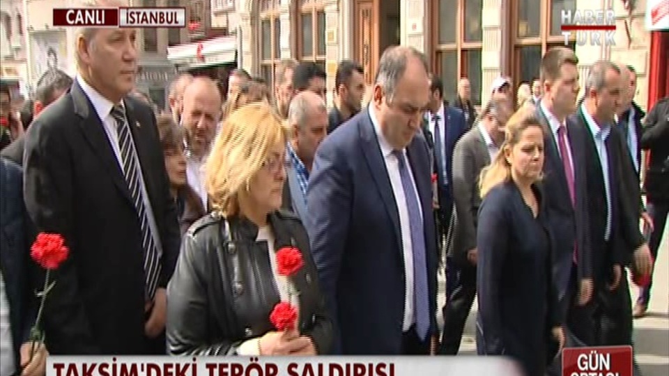 MHP İl Başkanlığı Taksim'de