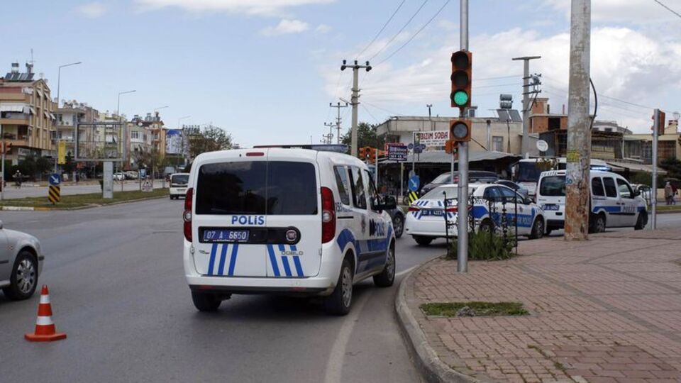 Çocuklarına oyuncak götürüyordu!