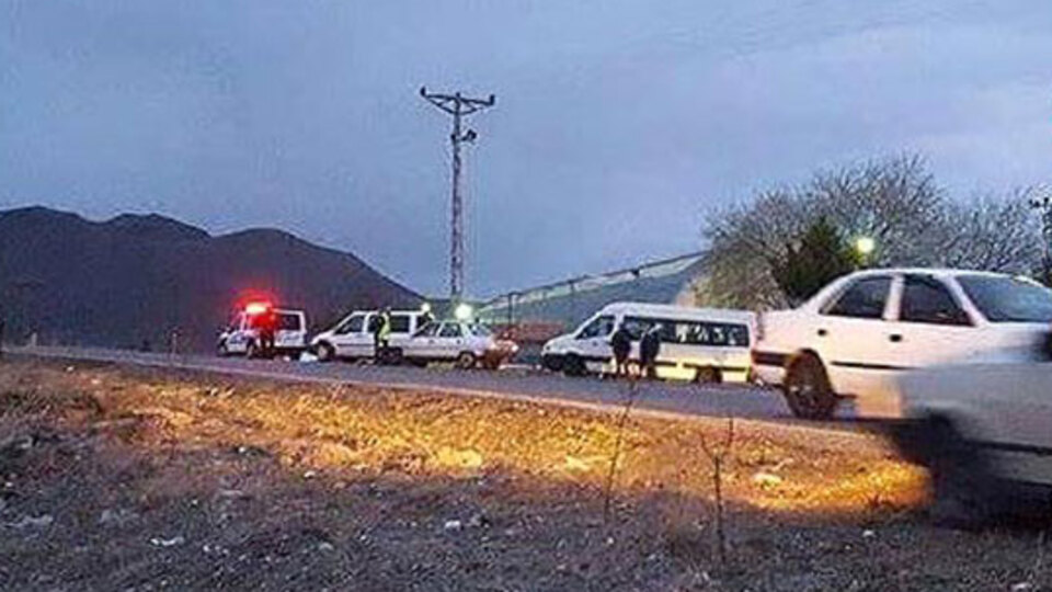 Yol kenarında şüpheli valiz paniği!