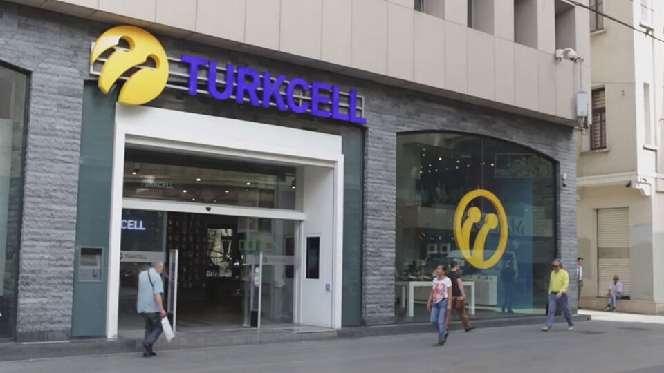 Ruslar Turkcell hisselerini satışa çıkardı