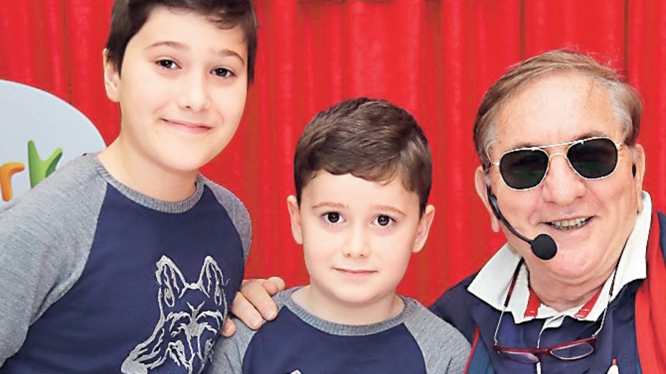 'Spor salonundan oyuncu seçiyorlar'