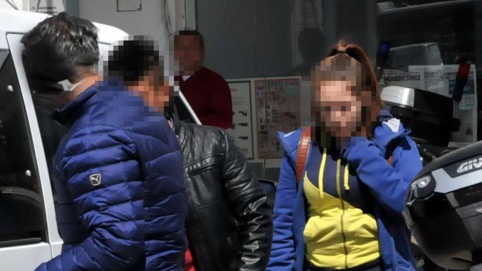 Liseli kızı otogarda çığlığı kurtardı!