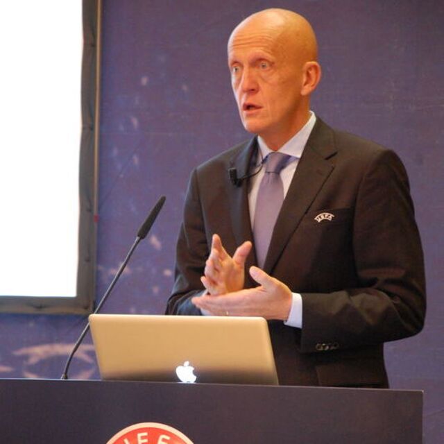 Collina konferans verecek