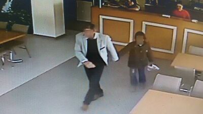 Kafede çalışanlar durumu fark etti! Linç ediliyordu