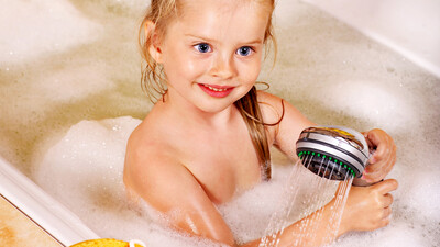 Çocuğunuza banyo yaptırırken buna dikkat edin!