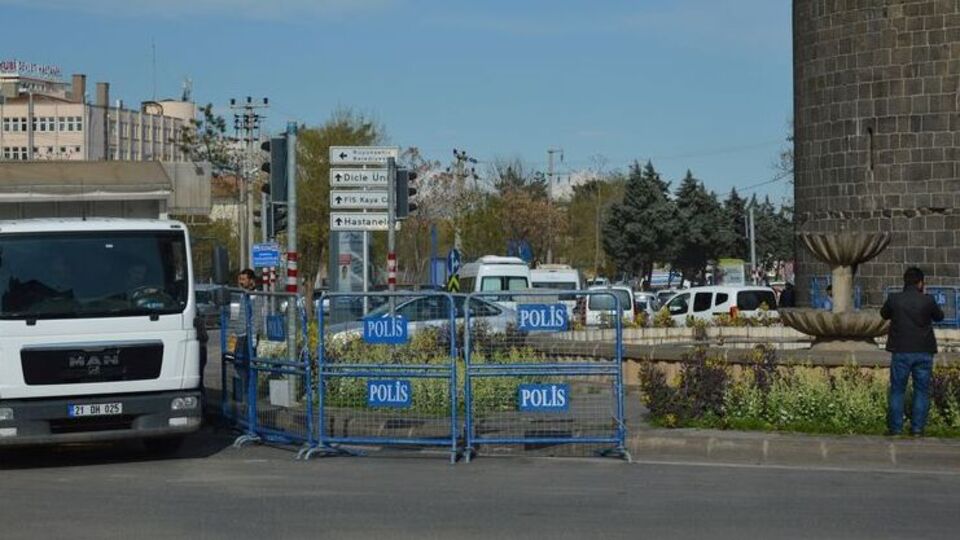 Diyarbakır'da çatışma! Valilik açıkladı