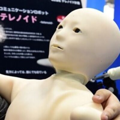 AA'dan 'robot' şakası