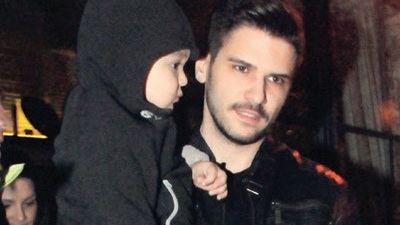 Kucağındaki yeğeni değil kayınçosu!