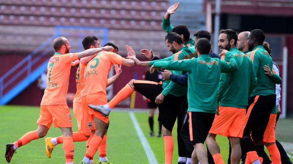 Fırtına'yı Alanya kopardı!