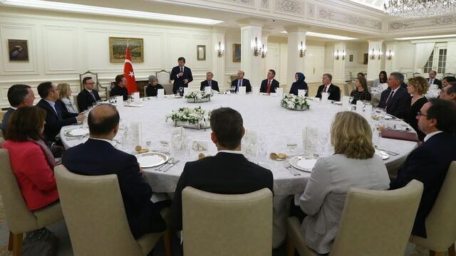 Davutoğlu, Bono ile görüştü!