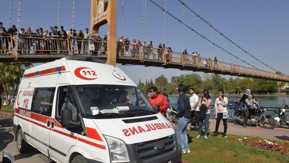 Nehre atlayan 20 yaşındaki genç boğuldu!