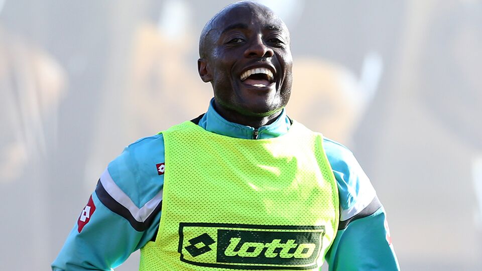 Pierre Webo'ya sevgi gösterisi