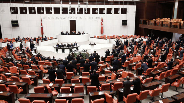 3 parti uzlaştı!