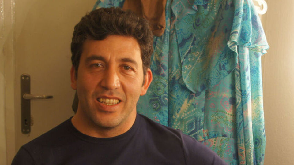 Emre Kınay çıldırdı! "Şerefsizler..."