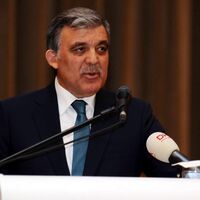 Gül'ün 2 koruması şehit oldu