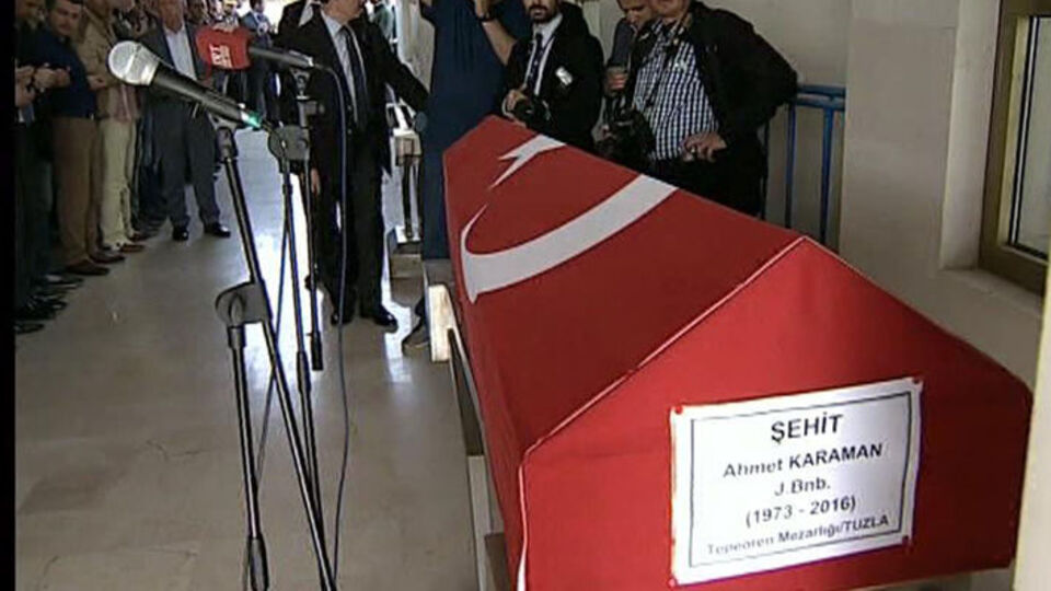 Devletin zirvesinden şehit binbaşıya veda