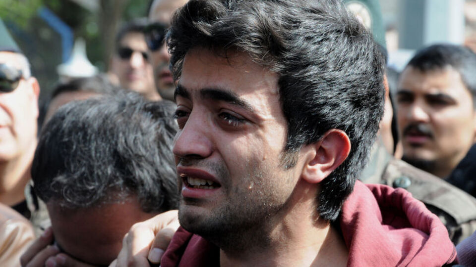 Hataylı şehidi 10 bin kişi uğurladı