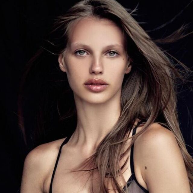 Bar Refaeli'nin vârisi: Nibar