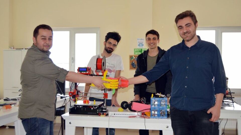 Obama'nın bile meraklısı olduğu sistemi Türk öğrenciler geliştirdi!