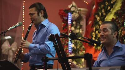 Çalgılı çengili şirket açılışı!