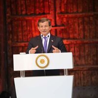 Davutoğlu: Bre gafiller, bre tarih bilmezler...