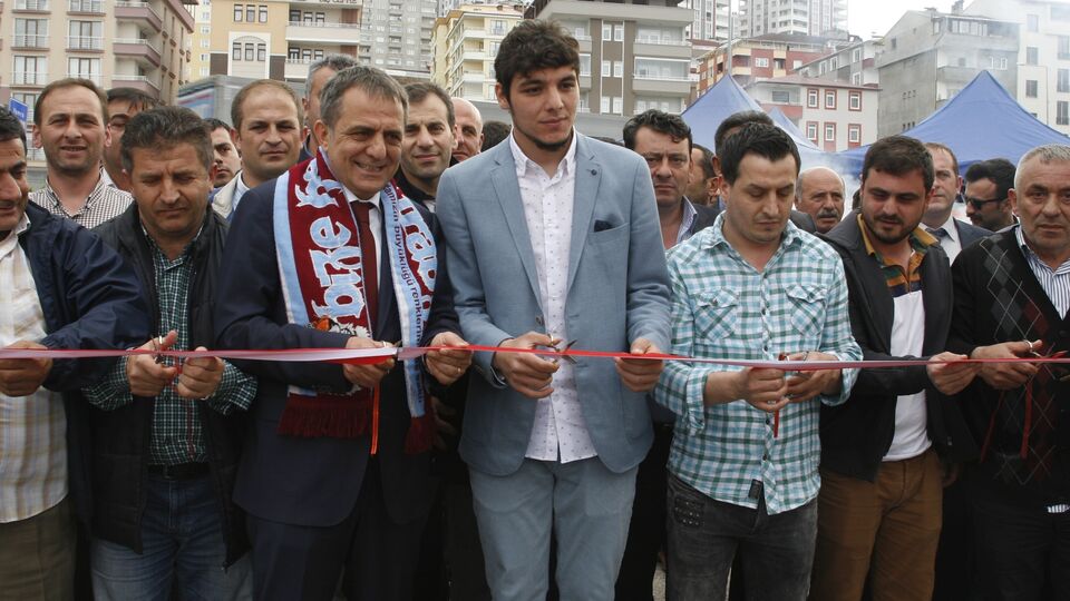 Salih Dursun caddesi açıldı
