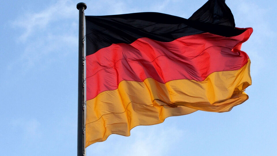 Almanya diken üstünde!