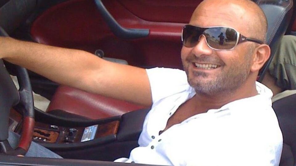 20 metreden adliye binasının bahçesine uçtu!