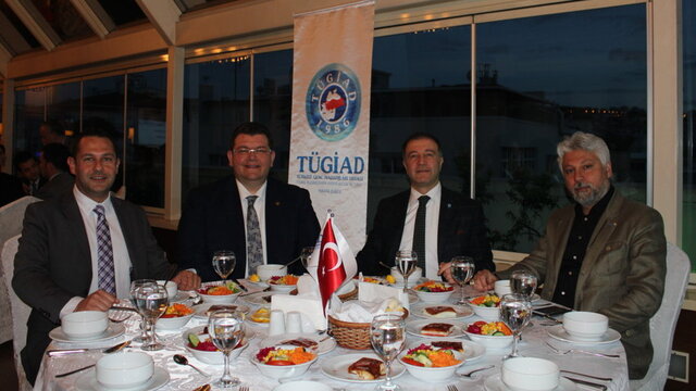 "Dolar bu yıl 3,70 TL olur"