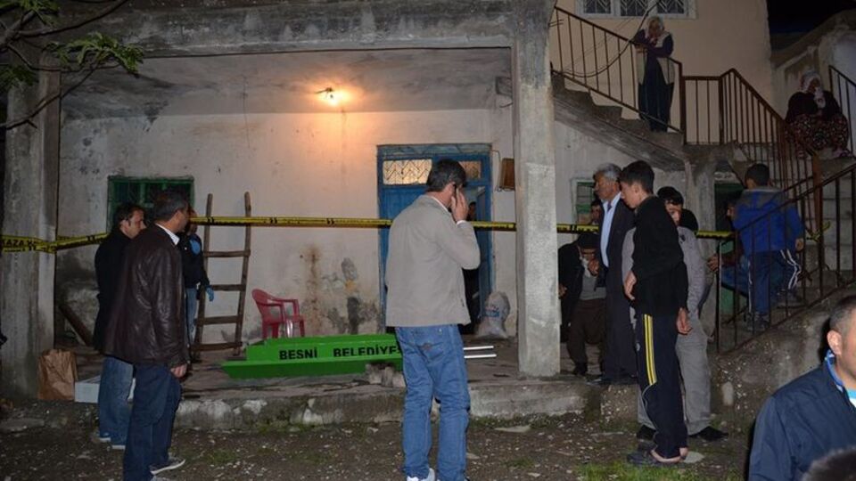Besni'de 5 çocuk babası çoban intihar etti
