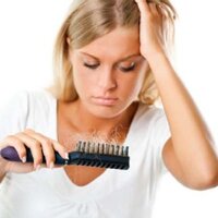 Saç dökülmesini böyle önleyin!