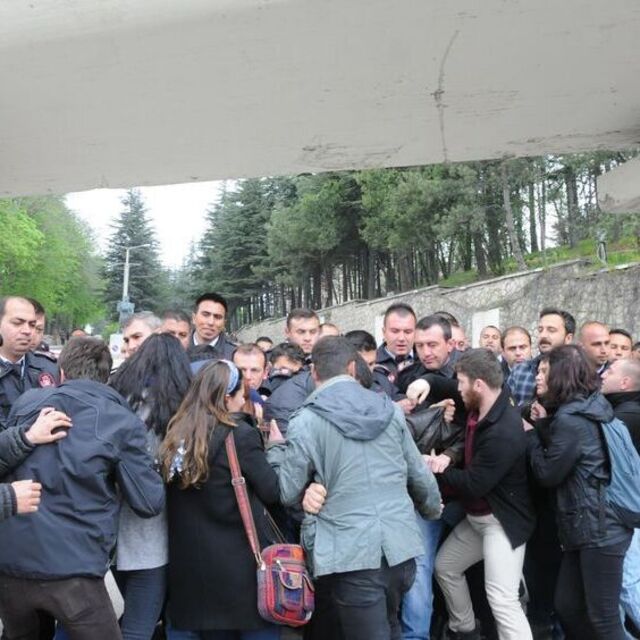 Üniversitede arbede!