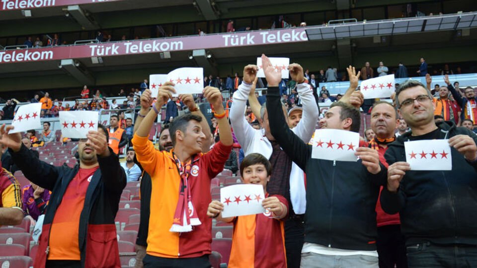 "Olan var olmayan var, kıskanırlar"