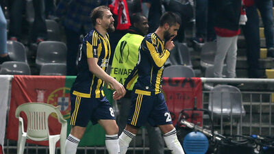 Caner'le Alper birbirine girdi!