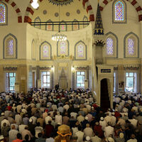 Cuma namazı saat kaçta?