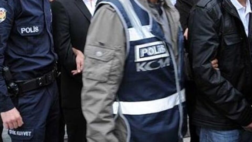 Denizli'de 'Paralel Yapı' şüphelisi 11 kişi adliyede