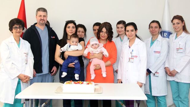 Bebeklerin 'kader kardeşliği'