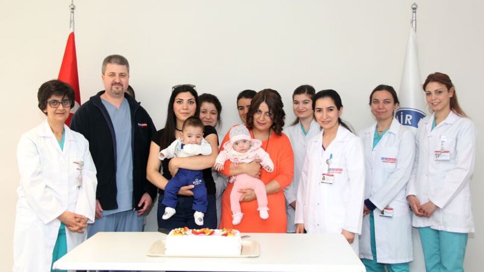 Bebeklerin 'kader kardeşliği'
