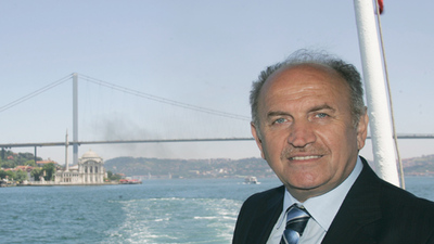 Topbaş'ın 'çılgın' projesi: Boğaz'ın altından yürüyüş tüneli