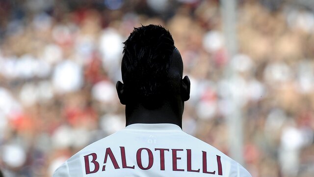 Balotelli için sürpriz talip