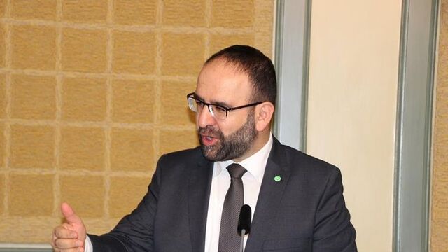 Türk bakana istifa baskısı