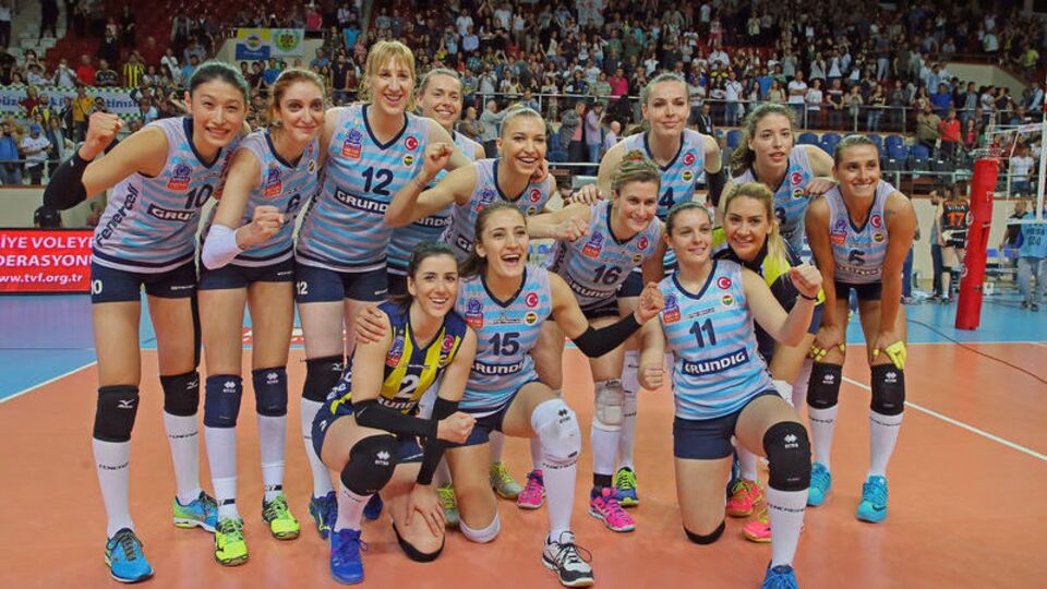 Dişi Kanarya son sette galip