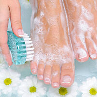 Ayaklarınızı sık sık yıkayın!