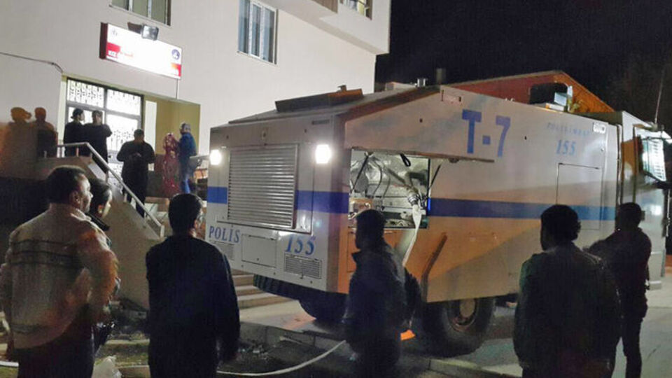 TOMA öğrenci yurduna su taşıdı