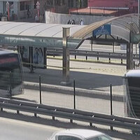 Avcılar metrobüs durağında alarm!