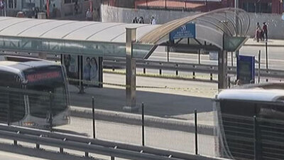 Avcılar metrobüs durağında alarm!