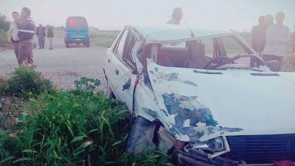 Otomobil ile motosiklet çarpıştı: 2 ölü!