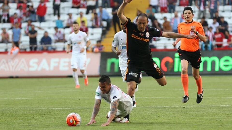Galatasaray'da sponsor muamması!