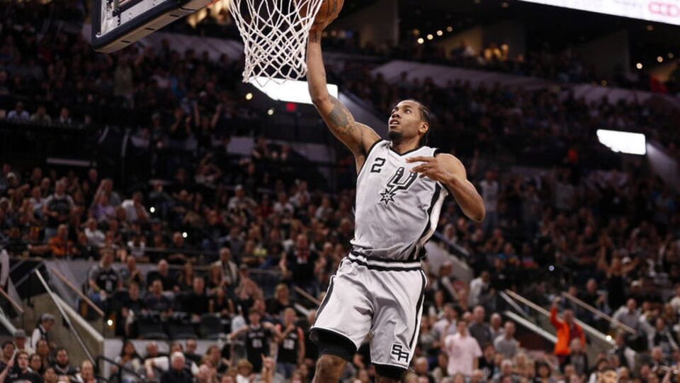 Yılın savunmacısı Kawhi Leonard