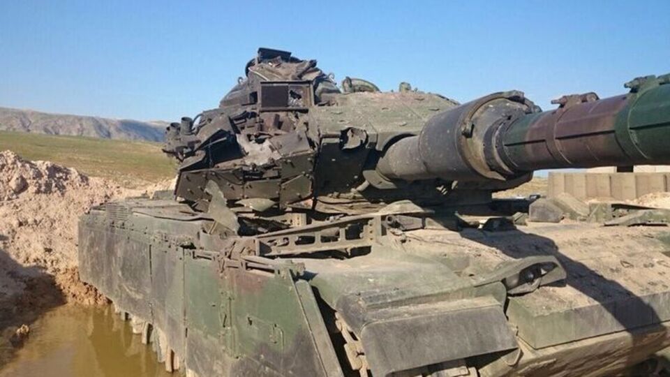 DAEŞ'liler saldırdıkları tankla havaya uçuruldu!